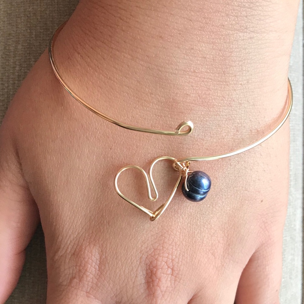 Blue Akoya Pearl and Heart Bracelet